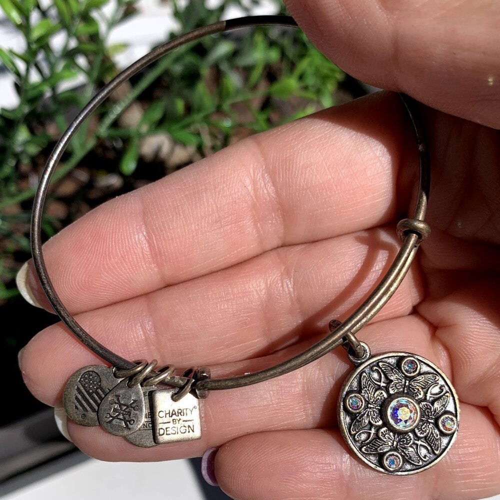 FIRM PRICE 6pc Bangle Assorted Bracelets - Picture 2 of 16